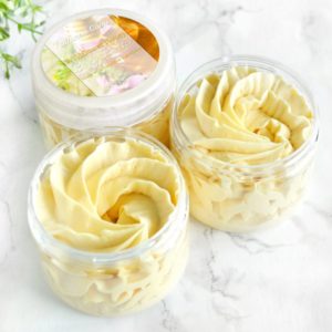 Gul body butter med villblomst og honning duft