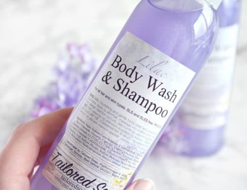 Lilla dusjsåpe og shampo med syrin duft