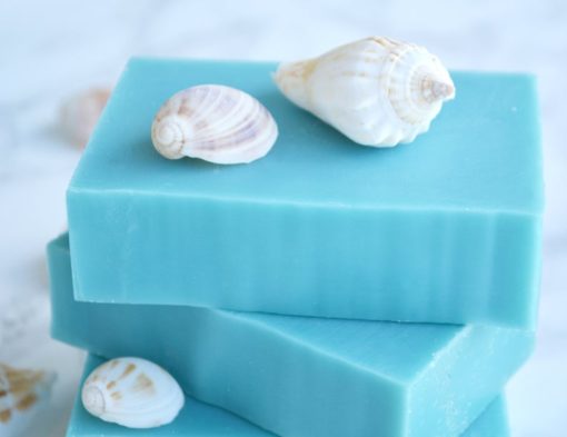 Blå kaldprosess såpe med duft av bølger