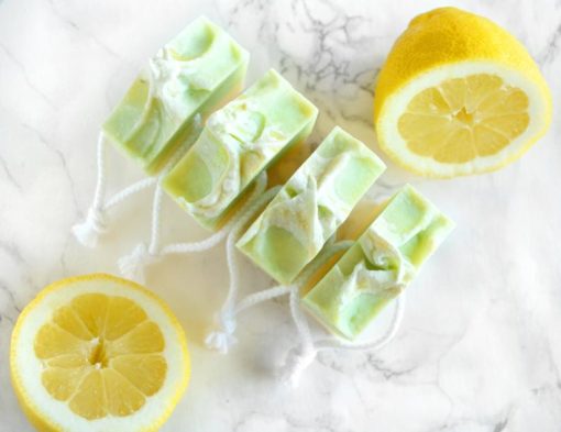 Grønn og gul kaldprosess såpe med sitron duft