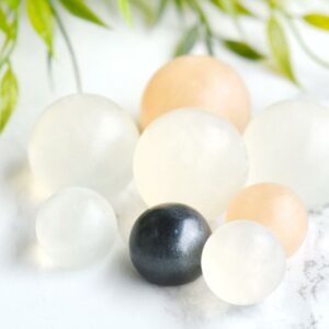 Fødselssteininspirert såpe for juni designet som perler
